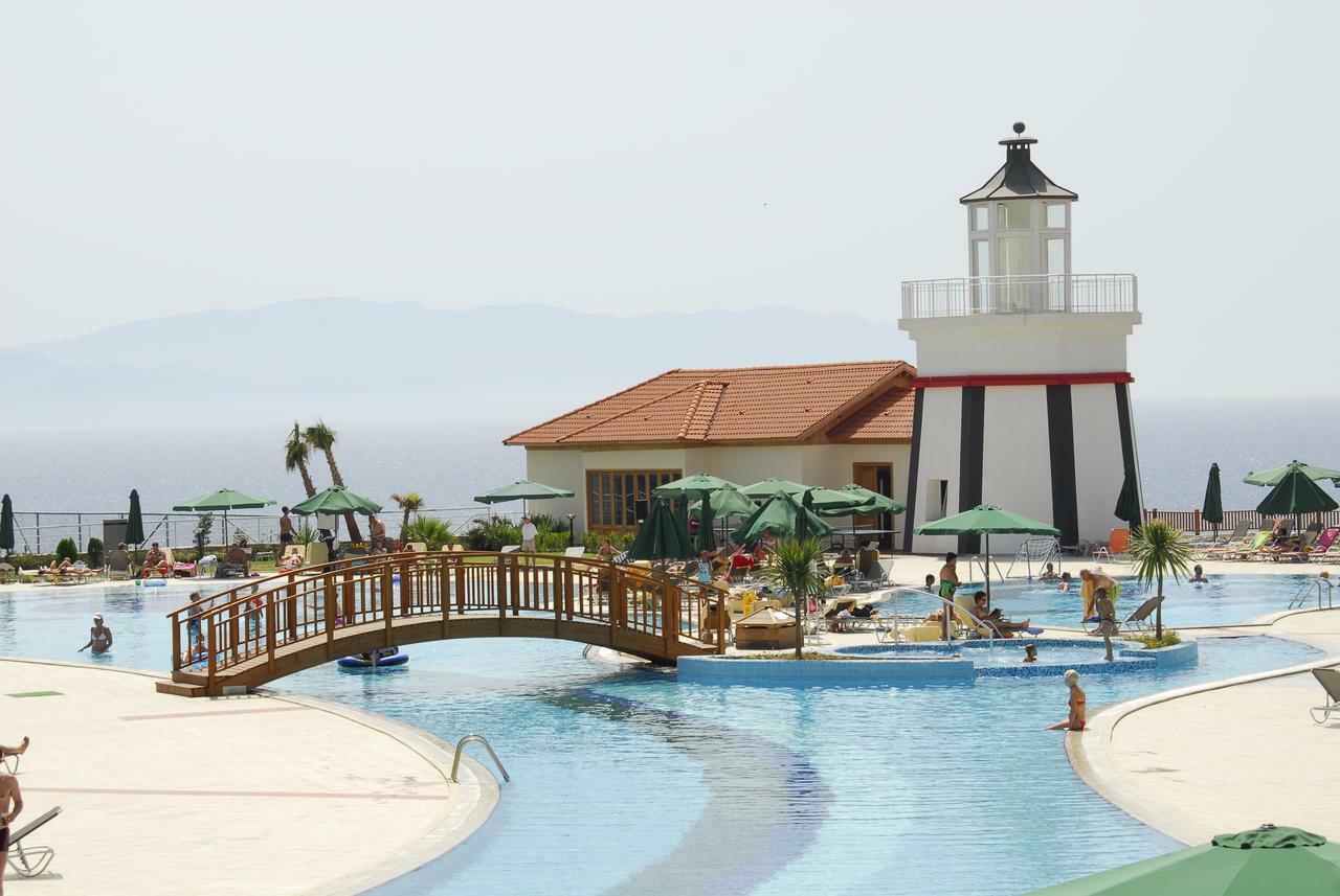 Sealight Resort Hotel Kusadasi Exterior photo